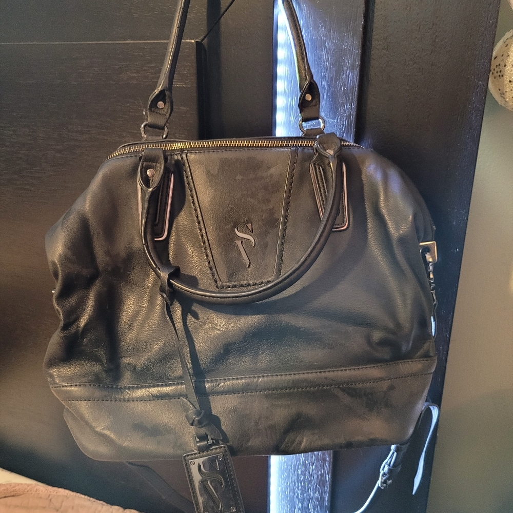 VERA Wang purse